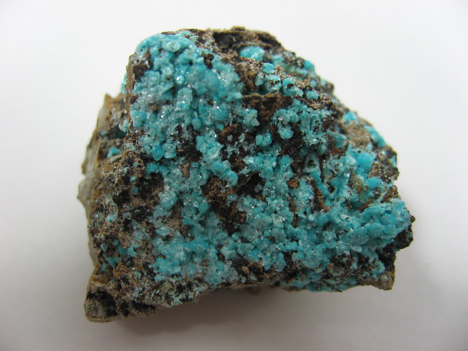 This is a sample image of aurichalcite, from Russia, which can be found on the MIROFOSS database.