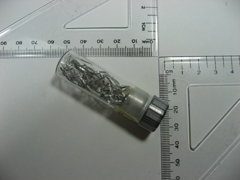 This is a dimensional ruler image of aluminum, from a labratory in Canada, which can be found on the MIROFOSS database.